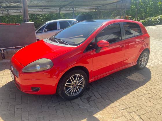 FIAT PUNTO 1.8 SPORTING 16V FLEX 4P MANUAL FIAT PUNTO 1.8 SPORTING 16V FLEX 4P MANUAL
